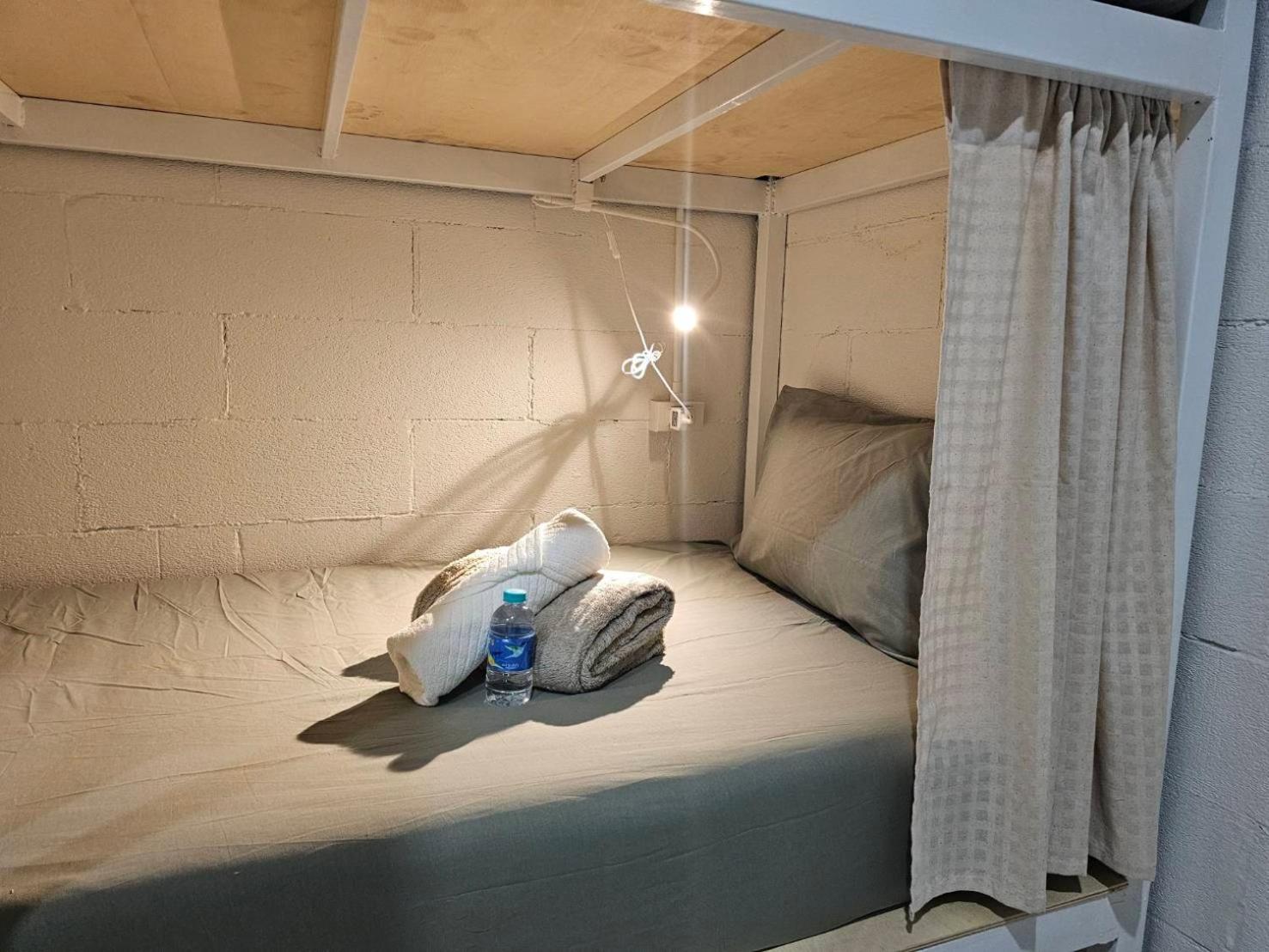 Hao Norn Hostel 通萨拉 外观 照片