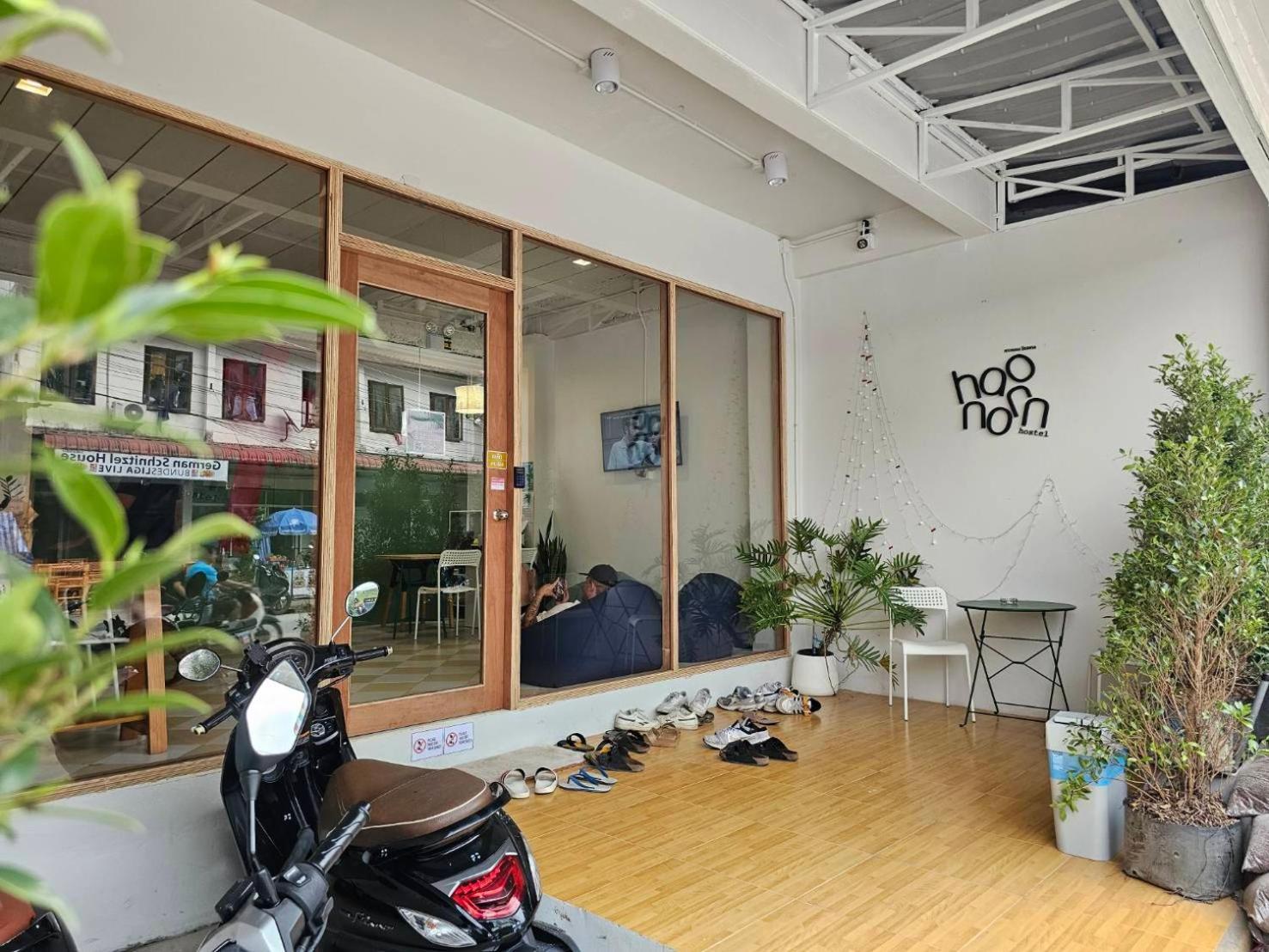Hao Norn Hostel 通萨拉 外观 照片