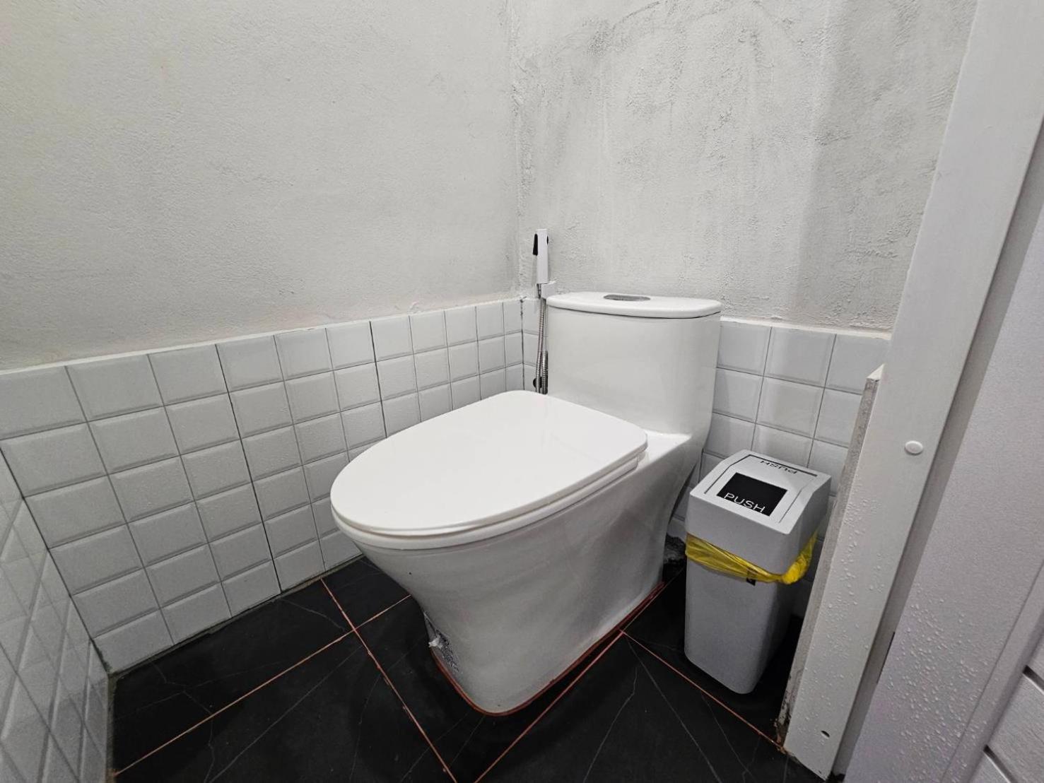 Hao Norn Hostel 通萨拉 外观 照片
