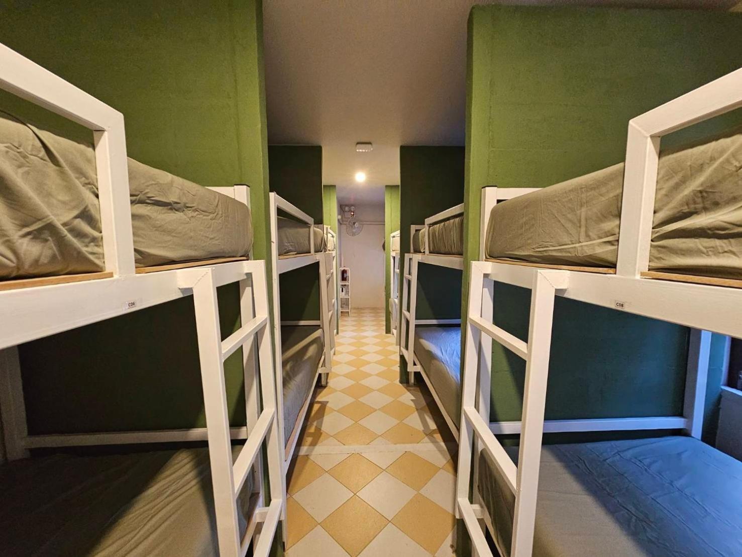 Hao Norn Hostel 通萨拉 外观 照片