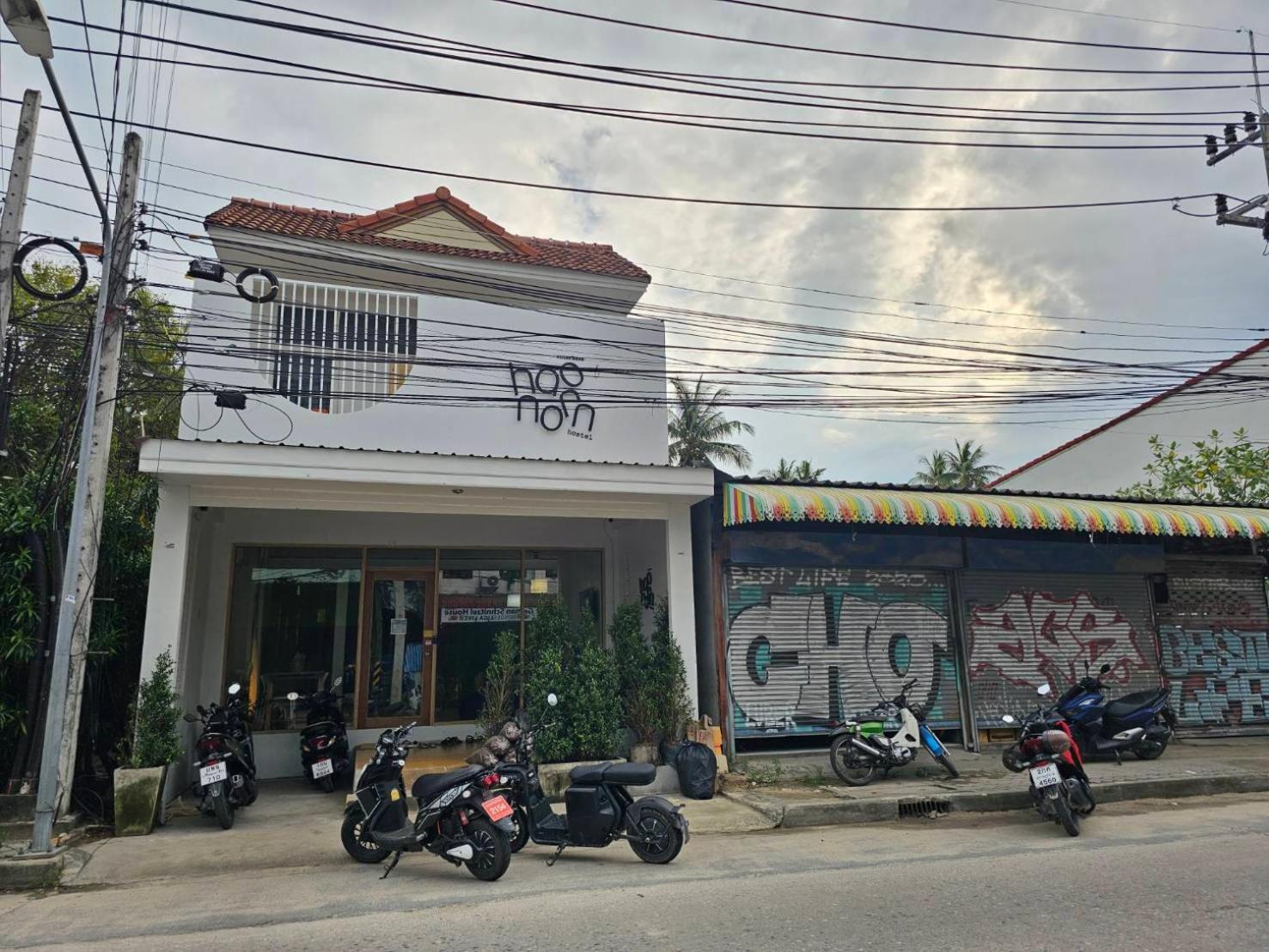 Hao Norn Hostel 通萨拉 外观 照片